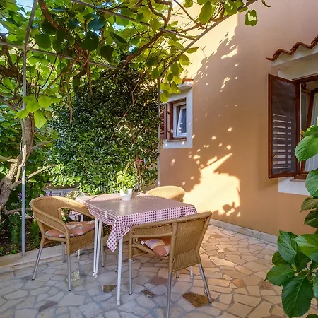 Apartment Beba *
